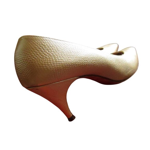 Vintage Mr. Easton Gold Textured Leather Pointed Toe Heels Size 6.5 AA - Picture 1 of 8